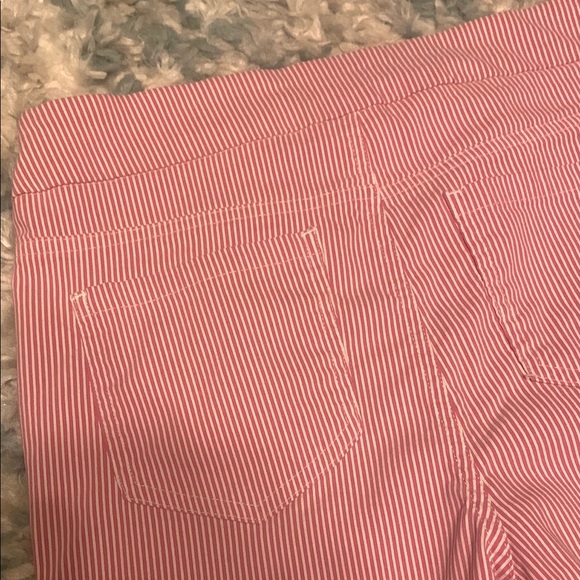 High Waisted Mario Serrani Pink and White Striped Capri Pants - Picture 4 of 4